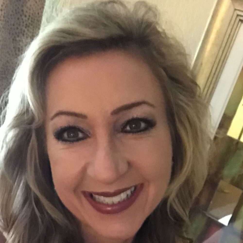 Meet your Posher, Suzanne